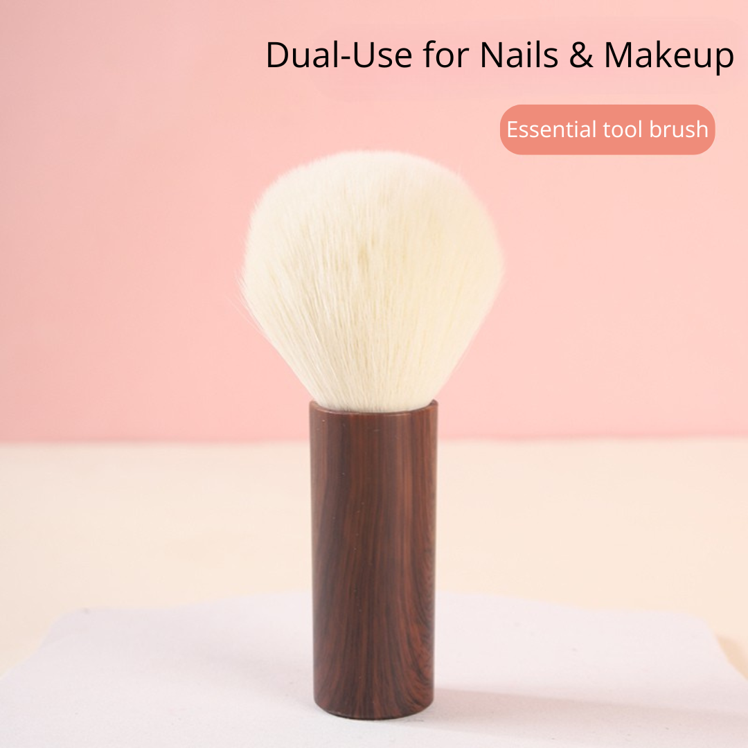 Short-Handle Nail Dust Brush – Fluffy & Precise