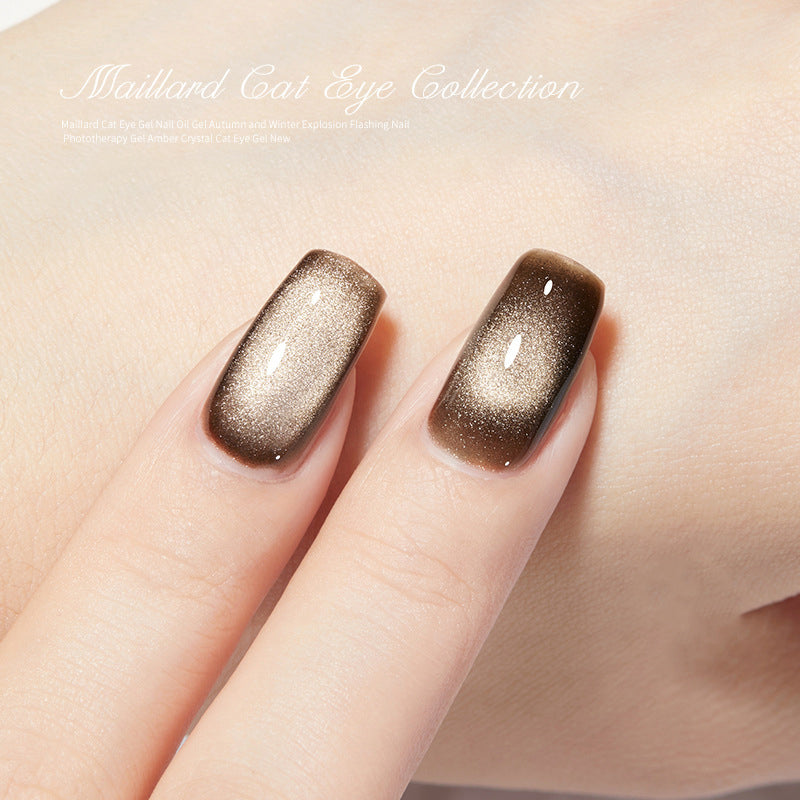 Cat eye gel polish 07 for vibrant and luxurious nail designs with a warm brown cat eye shimmer, perfect for a glamorous and rich look