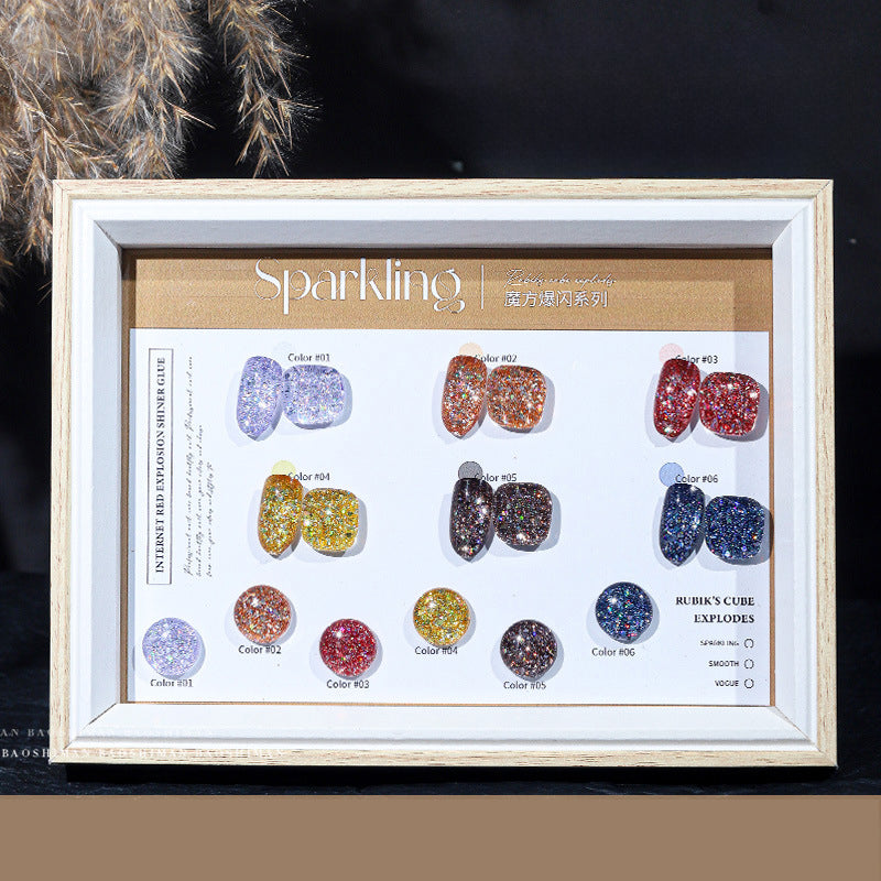Set of 6 Chrome Powders: Set of 6 Chrome Powders, includes various colors for creating a range of metallic finishes on nails. Each color provides a unique, mirror-like effect, ideal for professional nail artists and enthusiasts alike.