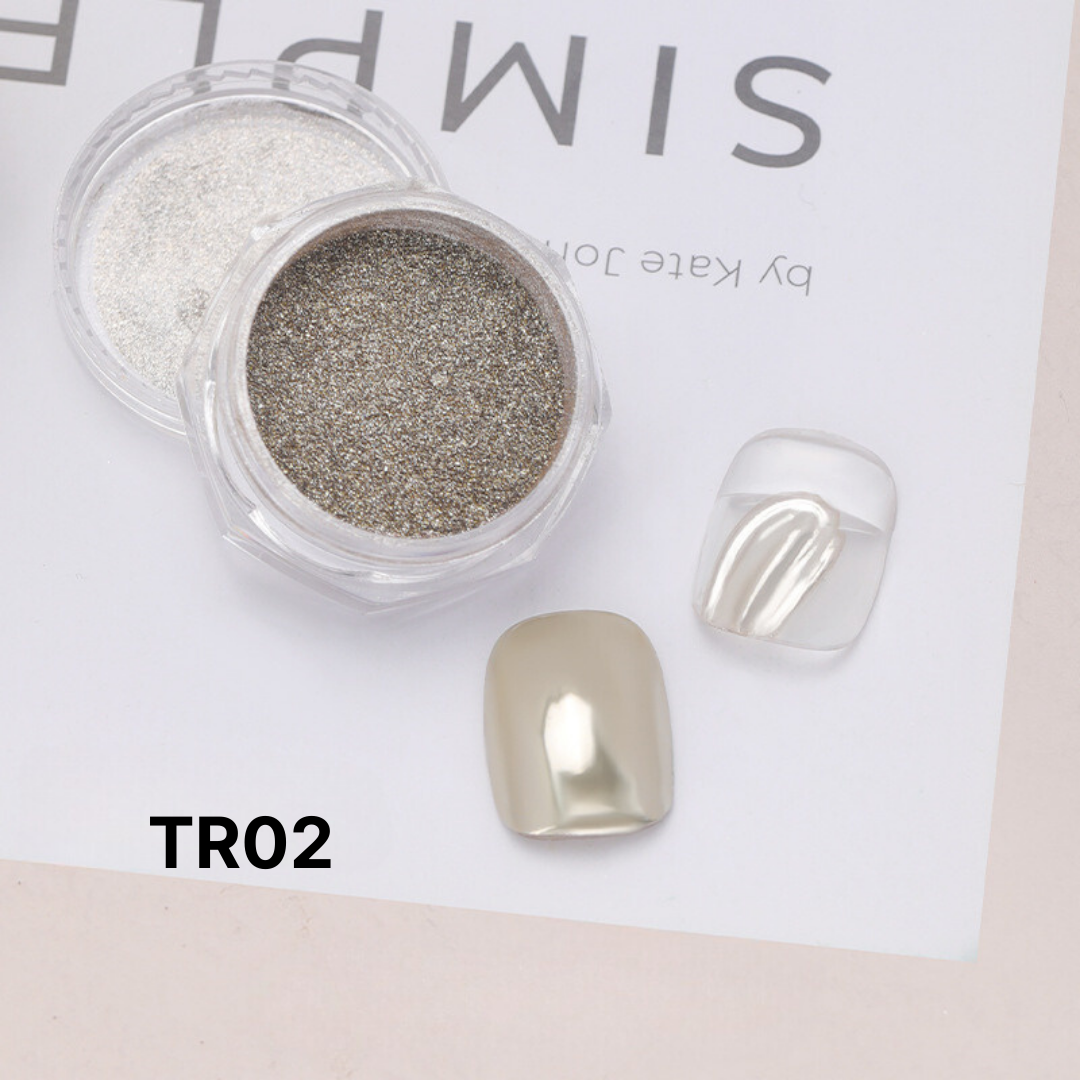 Soft lavender Mirror Chrome Powder, providing a unique metallic twist to a classic pastel color on nails.