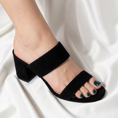 Teal gel polish spring pedicure