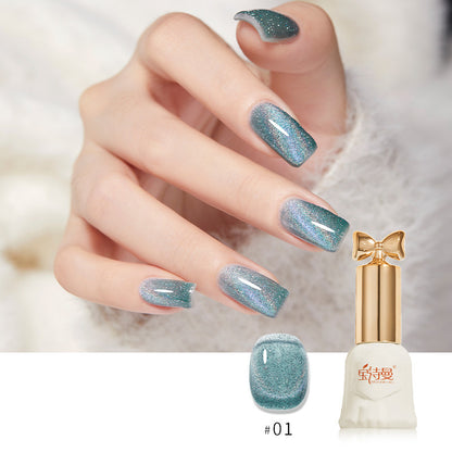 Cat eye nail polish 01 for stunning and reflective nail designs with a sparkling lavender cat eye effect that adds depth and elegance