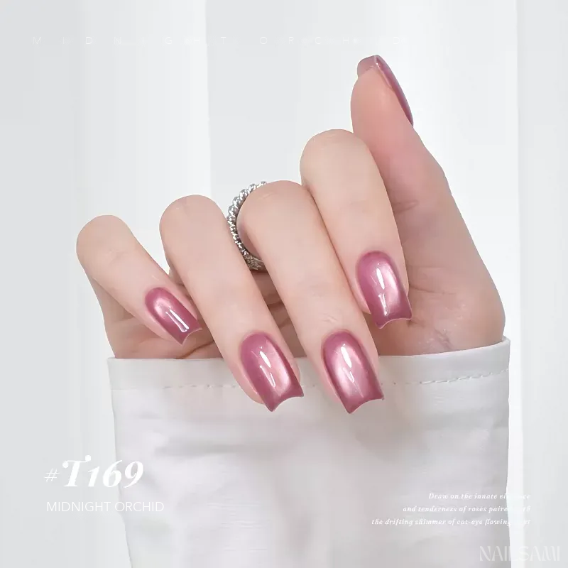 Taye Chantilly Rose T169 Midnight Orchid cat eye gel