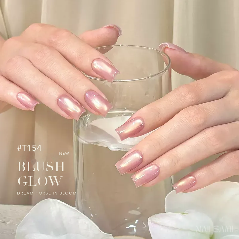 Taye Dream Horse in Bloom T154 Blush Glow cat eye gel