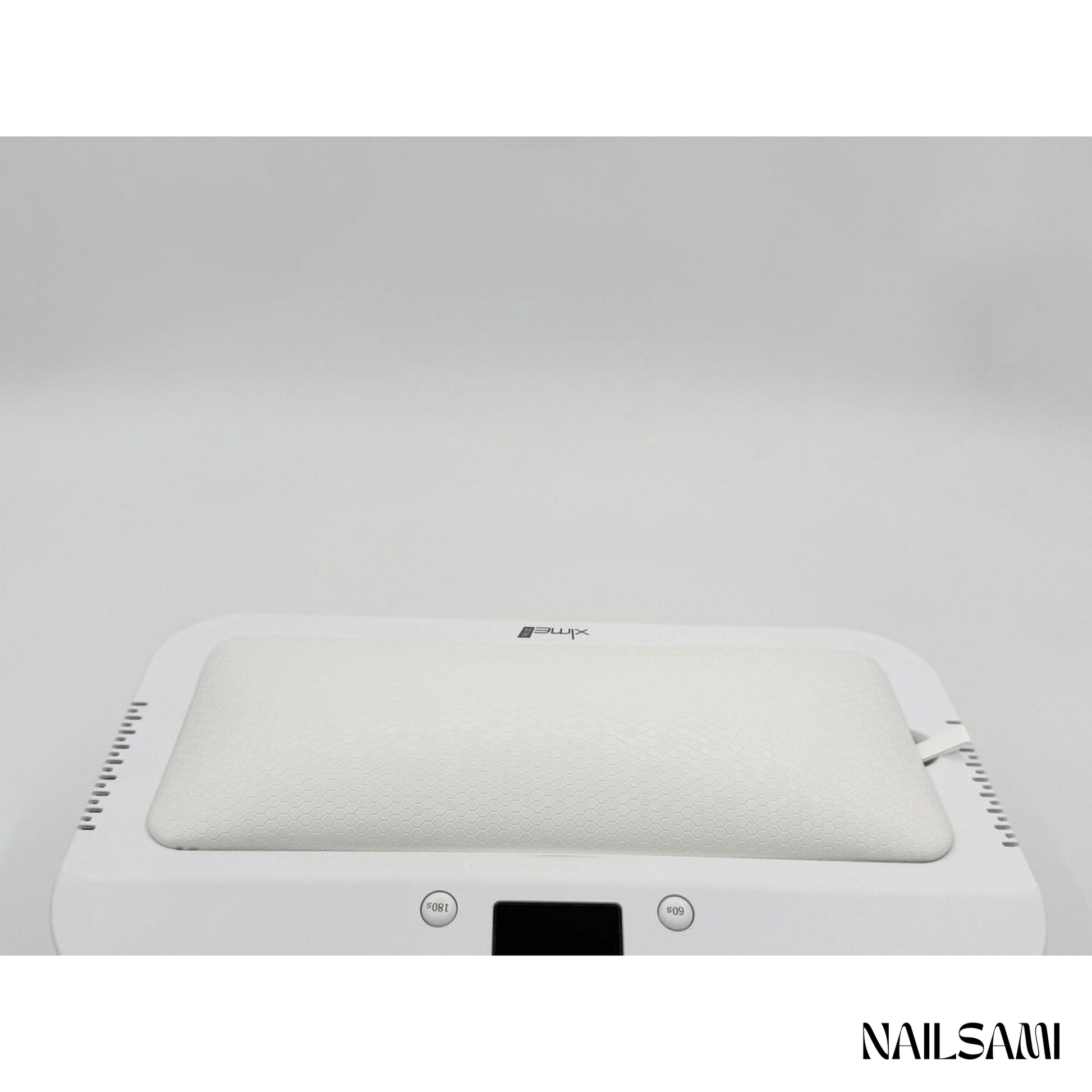 F10 front view with hand rest